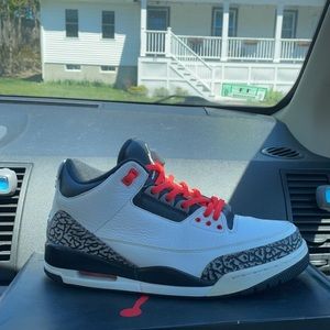 Jordan 3 Infrared (2014) 9 Year old shoe. Used but in great condition. New 400